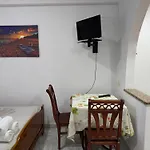Holiday Rooms
