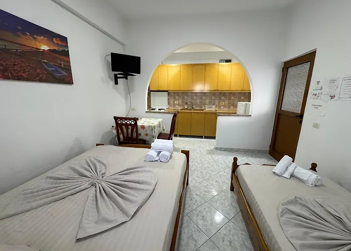 Holiday Rooms